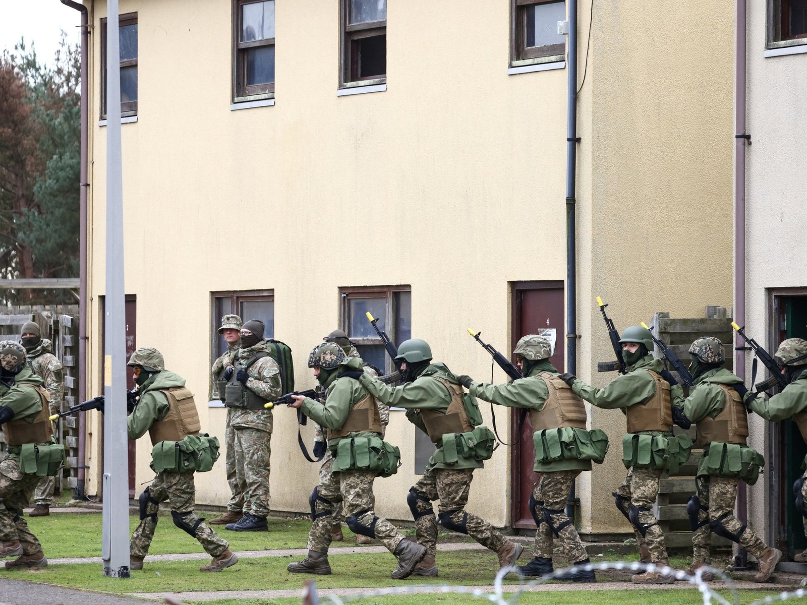 Poljska spremna pomoći Ukrajini da vrati vojno sposobne muškarce