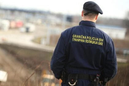 Granična policija prodaje automobile, čamce, patrolne brodove i sanke