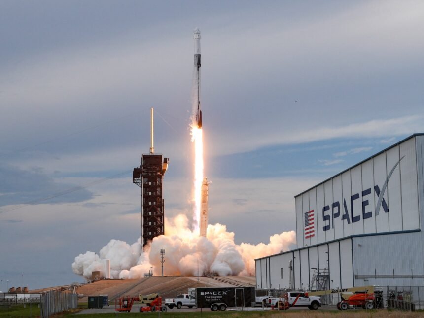 Prizemljena SpaceX-ova raketa Falcon 9