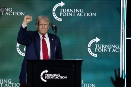 Donald Trump ponovo “koketira” s diktaturom: Kršćani, više nećete morati glasati