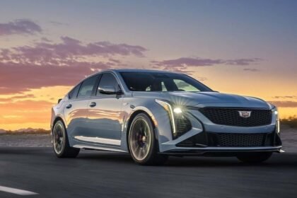 Cadillac predstavio stazi prilagođen CT5-V Blackwing