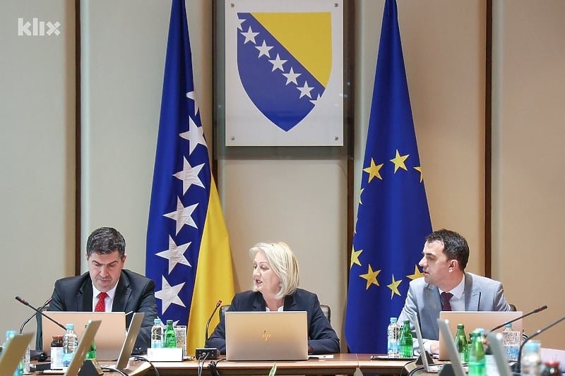 Vijeće ministara na hitnoj sjednici zatražilo međunarodnu pomoć za gašenje požara kod Foče