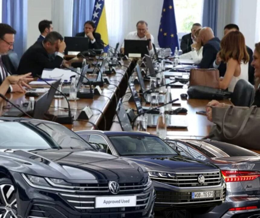 PATRIOTIZAM I POPULIZAM: 19 limuzina za “bolje sutra”