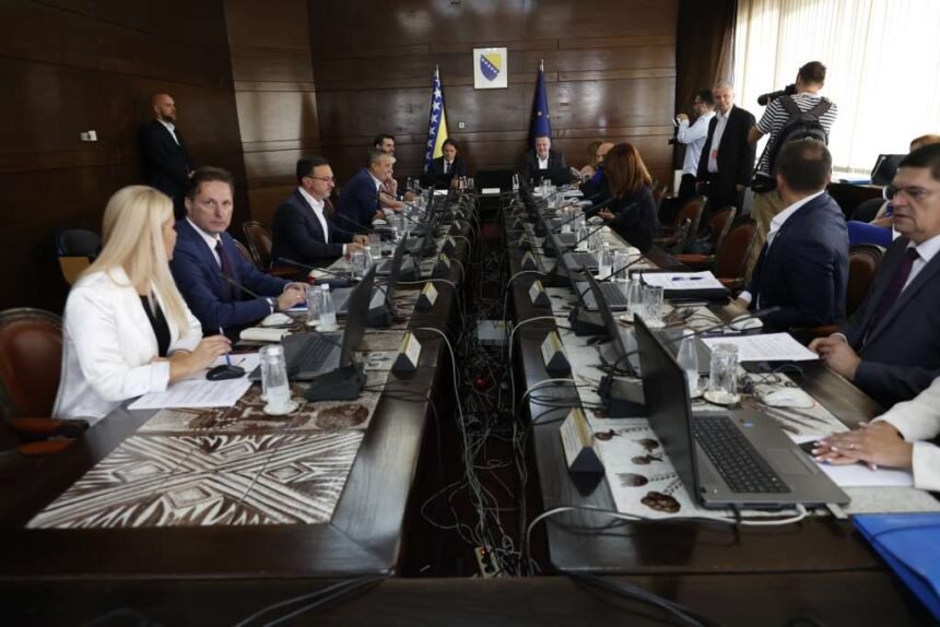 Vlada FBiH obezbjeđuje interventna sredstva za isplatu plata zaposlenicima NUB-a BiH