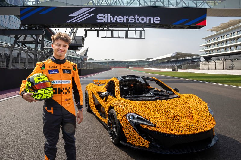 Lando Norris stazom Silverstone provozao McLaren P1 napravljen od LEGO kockica