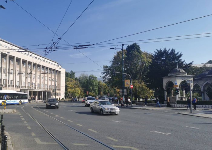 Kanton Sarajevo s 500.000 KM subvencionira kupovinu električnih vozila taksi prevoznicima