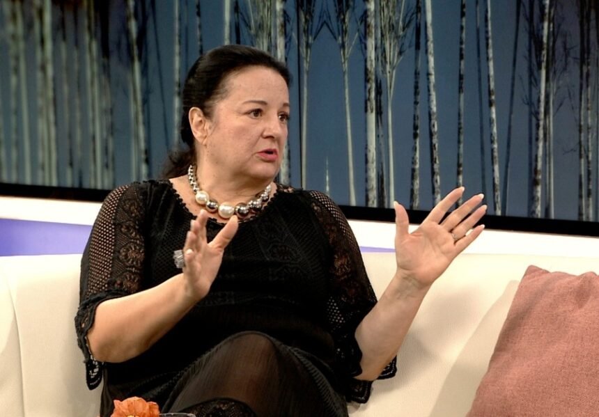 PROFESORICA SVETLANA CENIĆ: ‘Na šta smo se na kraju politički sveli, na narcise na vrhu partija i leteće majmune oko njih’