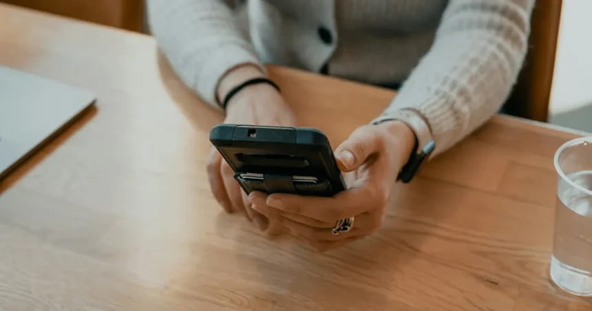 Istraživanje pokazalo: Koliko domaćinstava u FBiH posjeduje računar, a koliko mobitel