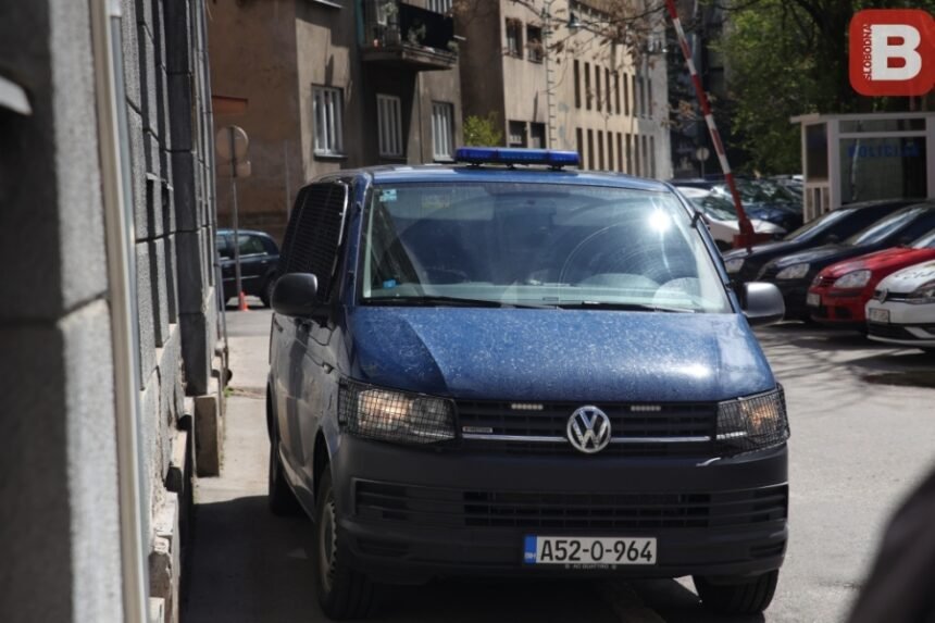 MLAD I NENORMALAN: Tužilaštvu predat maloljetnik osumnjičen za 40 lažnih dojava o bombama u školama