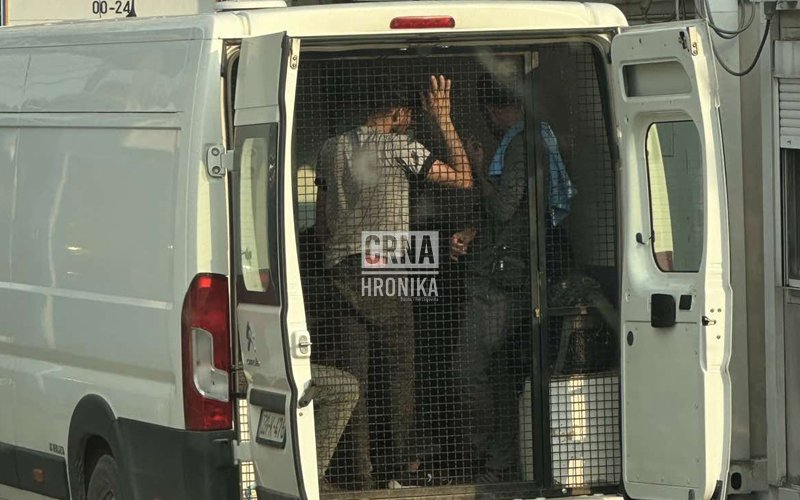 SIPA uhapsila pet osoba, sumnjiče ih za krijumčarenje preko 100 migranata