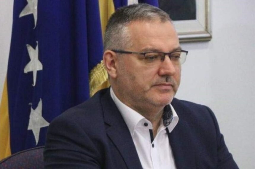 IDENTITET I POLITIKA: Profesor Amir Karić upozorio na ‘prvorazredan pokušaj manipulacije’ emocijama Bošnjaka