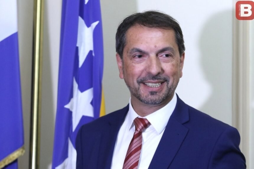 ČAVARA SE USPIO I ‘NAŠALITI’ U TV GOSTOVANJU: ‘Predmet Kovačević je apsurd BiH, da je Schmidt pod uticajem Hrvatske mi bi riješili…’