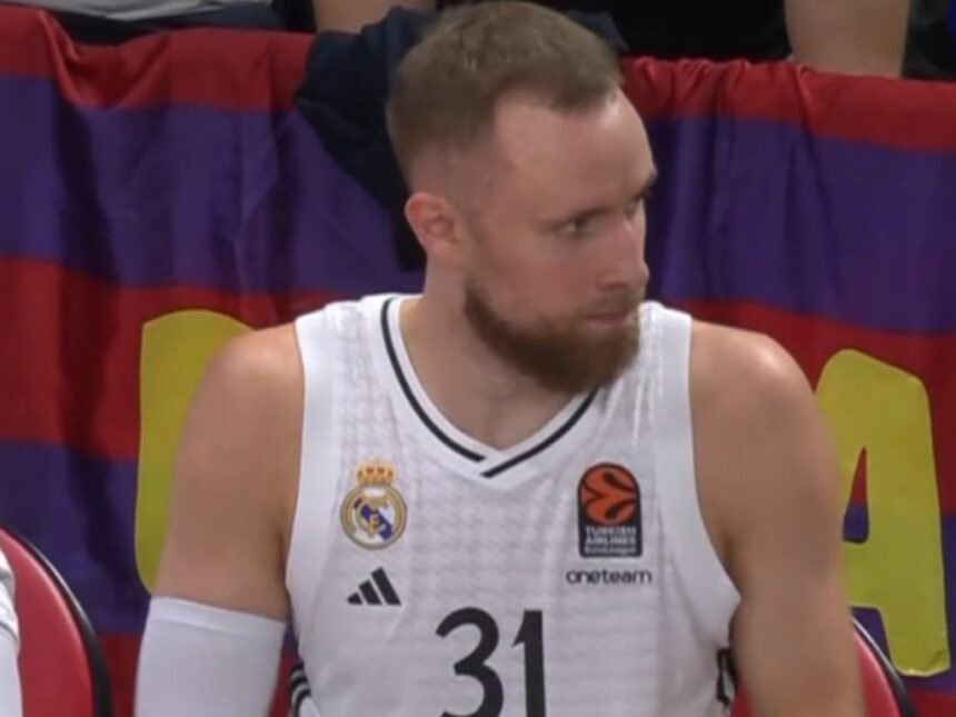 Musa obukao pogrešan dres u derbiju Barce i Reala, pa nije mogao početi drugo poluvrijeme