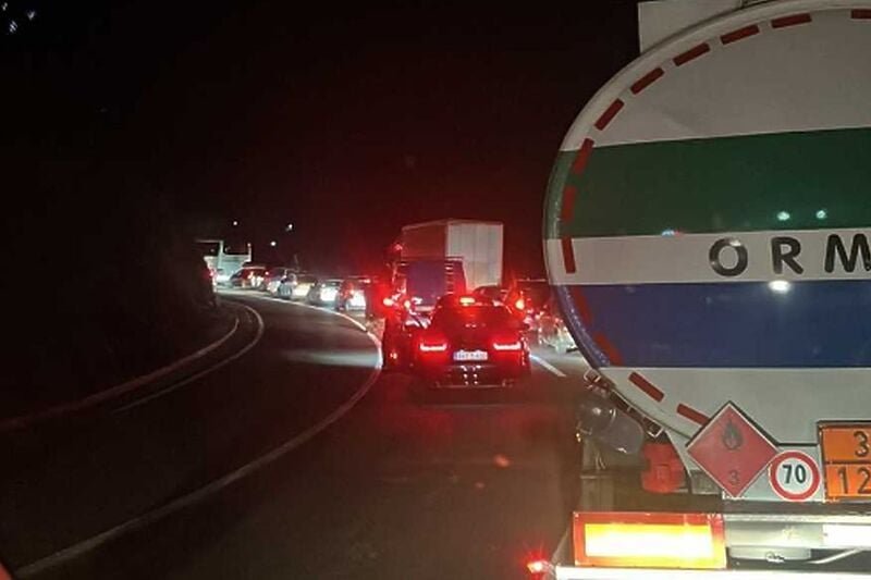 Teška saobraćajna nesreća na Nišićima: Poginula jedna osoba, tri povrijeđene