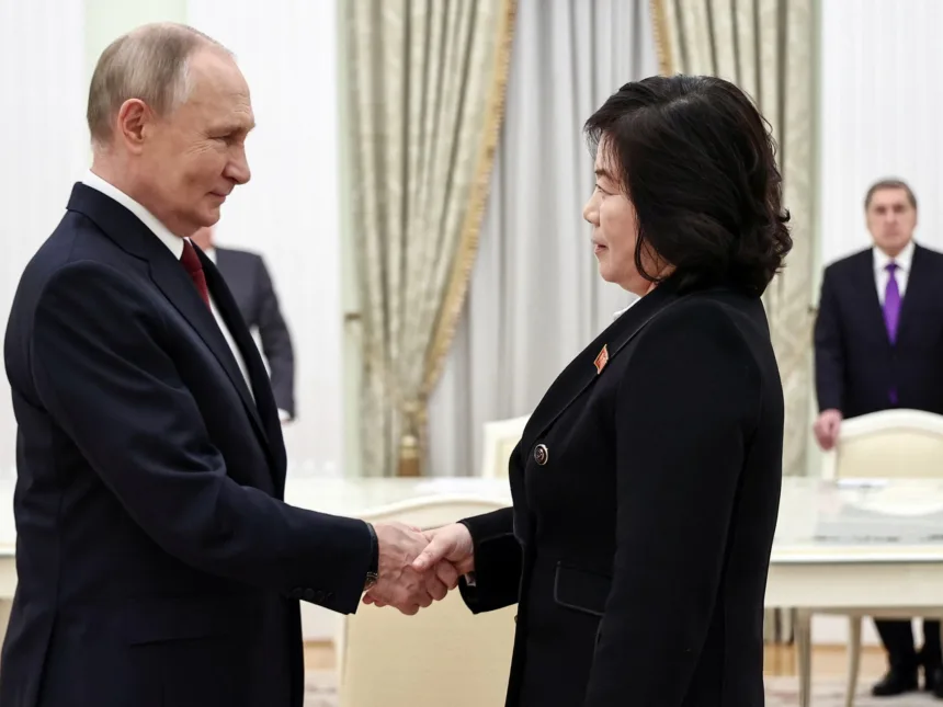 Putin sa ministricom vanjskih poslova S. Koreje, Kijev upozorava na raspored trupa