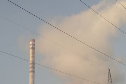Kakanj se guši u smogu, Termoelektrana i Cementara ispuštaju ogroman dim