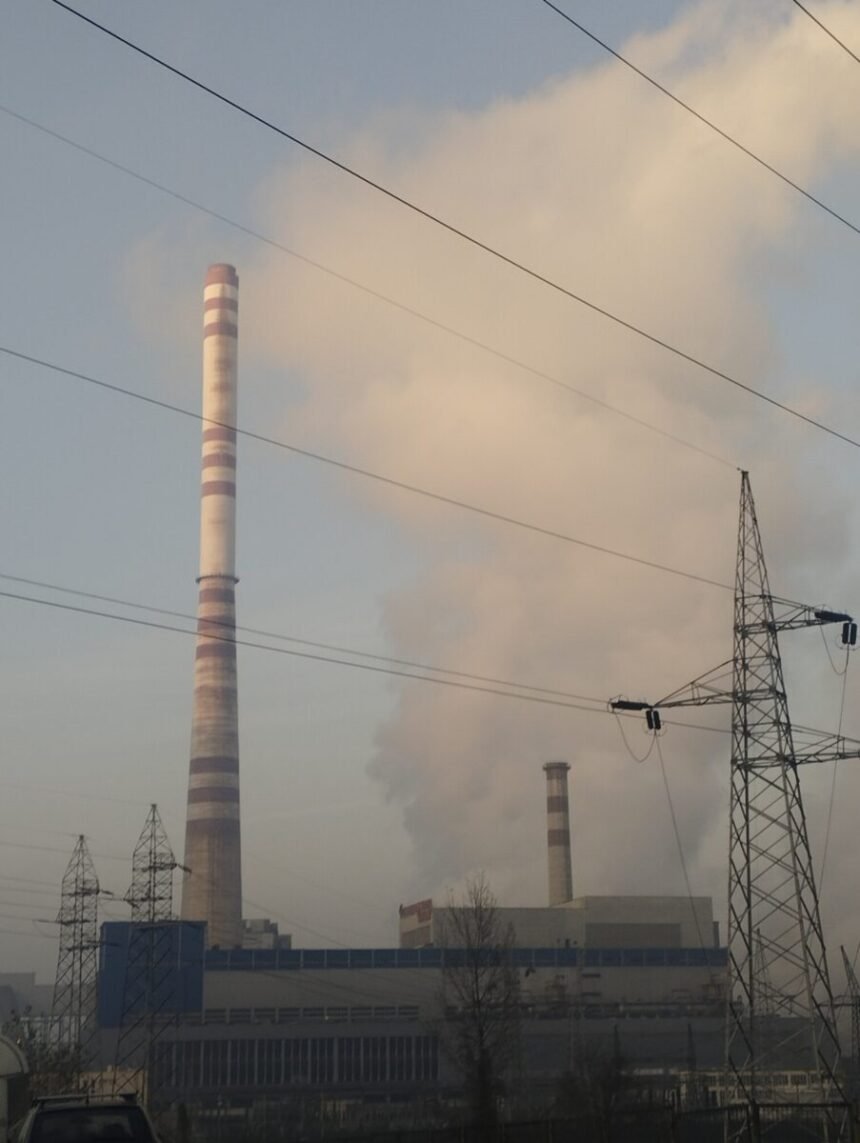 Kakanj se guši u smogu, Termoelektrana i Cementara ispuštaju ogroman dim