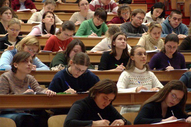 Mladi vjeruju da se u ovakvoj BiH ne isplati studirati