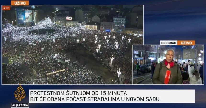 ‘Zastani, Srbijo’ na Slaviji: Petnaestominuta tišina na masovnom protestu u Beogradu