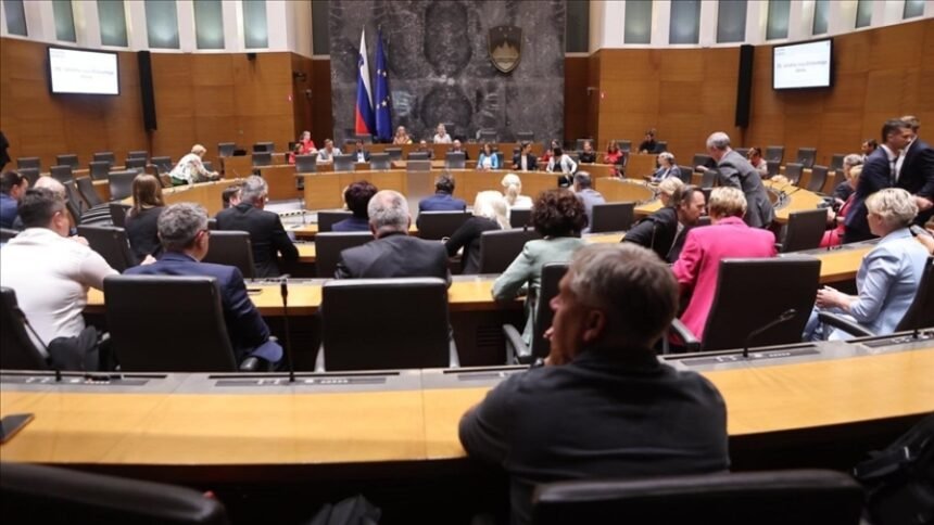 USVOJENE IZMJENE ZAKONA: Slovenija zabranila veličanje četnika i ustaša