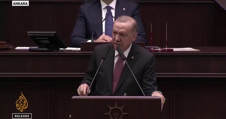 Erdogan prijeti kurdskim snagama u Siriji: Položite oružje ili ćete biti ‘pokopani’