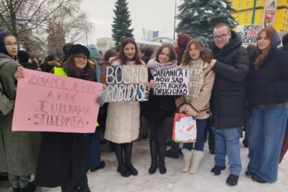 PODRŠKA IZ SARAJEVA PROTESTIMA U SRBIJI: “Jablanica i Novi Sad, ista borba, drugi grad”