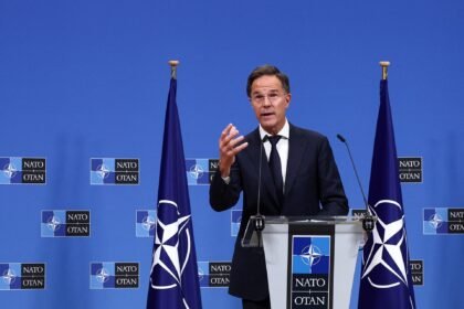 Rutte upozorio EU da ne stvara barijere članicama NATO-a