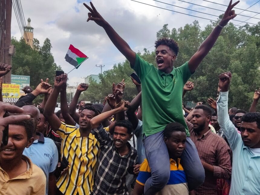 Sudan Army kaže da njegove snage ulaze u Wad Madani u Push za ponovno uzimanje grada iz RSF-a