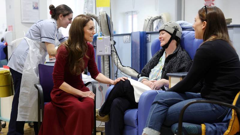 Kate posjetila bolnicu u kojoj se liječila od raka pa otkrila: U remisiji sam, sad je puno lakše