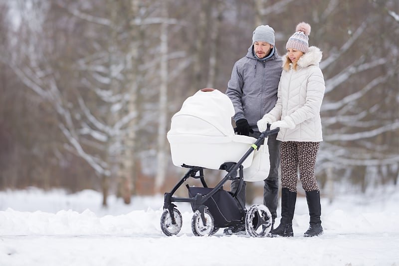Zašto nikada ne biste trebali stavljati deku preko dječijih kolica