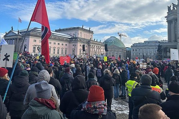 U Berlinu održani masovni protesti protiv uspona krajnje desnice