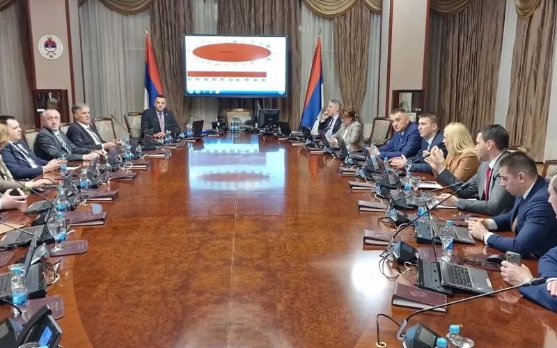 Vlada RS usvojila prijedloge niza zakona, među njima i onaj o “zabrani rada institucijama BiH koje smatraju neustavnim”