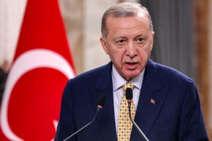 Erdogan kaže da će ypg ‘biti sahranjen’ u Siriji ako ne položi oružje