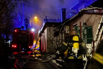 Gorela kuća u Višnjičkoj Banji, Požar Gasilo 30 Vatrogasci