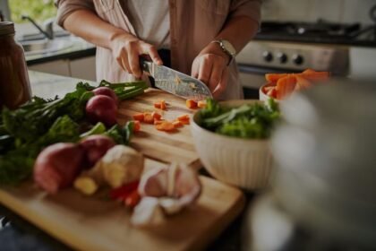 Da li koristite drvenu ili plastičnu dasku za sečenje? Definitivno nije svejedno