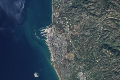 Izrael lansira vazdušne napade u blizini Tartausa Sirije