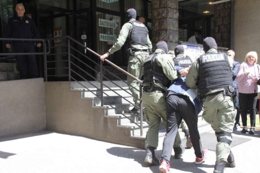 POLICIJA U AKCIJI: Visočanin B. D. osumnjičen za ubistvo, H. P. uhapšen zbog…