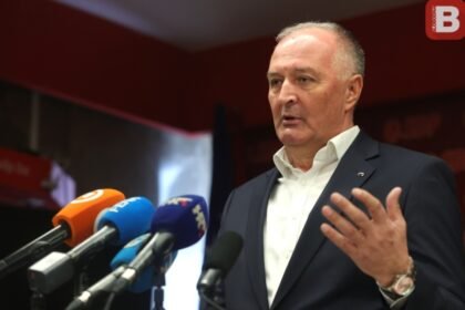HELEZ POZVAO POLITIČKE AKTERE U RS-u DA NE SRLJAJU U PROPAST: ‘Dodik je svojim nezakonitim aktivnostima odredio svoju budućnost’
