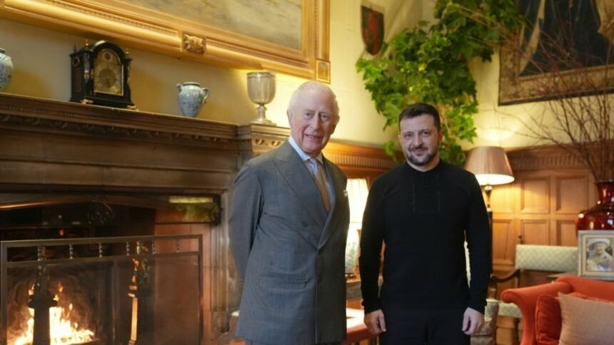 Zelenski se sastao s britanskim kraljem: Dan prije svađe u Ovalnom uredu Karlo pozvao Trumpa u posjet