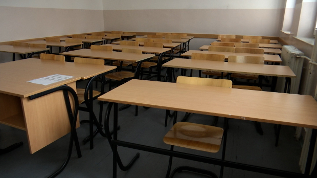 Koji je poslednji rok za opstanak školske godine – bilo da sprečava i radne subote dovoljne da nadoknade izgubljene