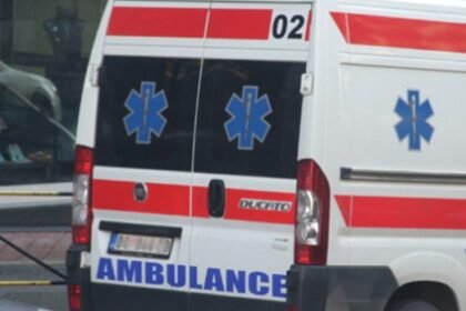 Tri povrijeđena u sudaru dva vozila u Shepherd Banji