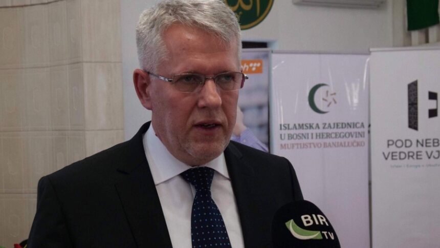 EKREM TUCAKOVIĆ ZVONI NA UZBUNU: ‘Bošnjačka politika nikada ne smije sjediti samo u Sarajevu i putem saopćenja komentirati zbivanja u vlastitoj državi’