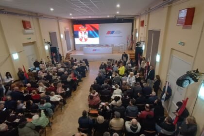 Vučević u Srbobranu: Obaveza SNS-a je brinuti se o svim građanima