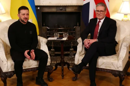 Starmer: Britanija će stajati uz Ukrajinu koliko god bude potrebno
