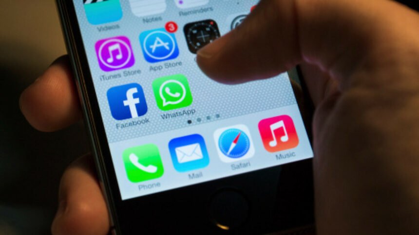 Pao WhatsApp i Facebook Messenger: Korisnici ne mogu primati ni slati poruke