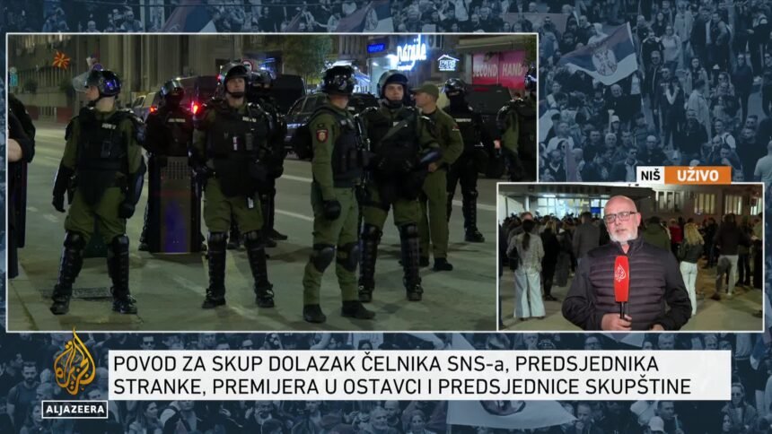 Policija blokirala centar Niša; građani se okupljaju zbog hapšenja studenta