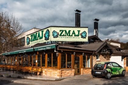 Kultni sarajevski “Zmaj” dijeli iftare svim koji ih ne mogu priuštiti