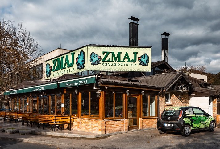 Kultni sarajevski “Zmaj” dijeli iftare svim koji ih ne mogu priuštiti