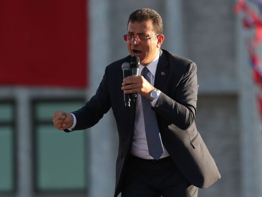 Gradonačelnik Istanbula ostaje u pritvoru do suđenja