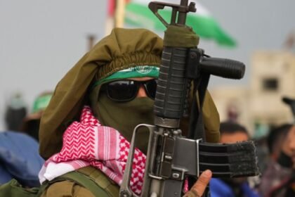 Šest taoca predaje se Izraelu; Hamas je spreman za drugu fazu sporazuma o primirju